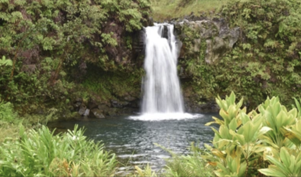 Maui & Oahu: Between Waterfalls and Waves screenshot 2026 04 26 104440