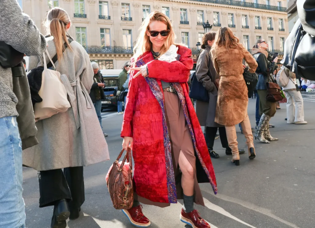 The Art of Elegant Streetwear — How Modern Women Are Rewriting the Rules of City Dressing paris fw25 streetstyle day 202 philoh04